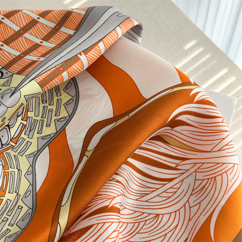 Designer Silk Scarf Women Spri - Travel Accessories Aesthetic recension och pris