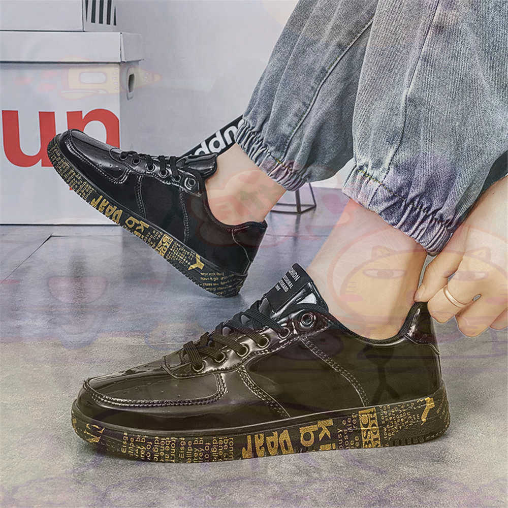 Round Foot Size 45 Sneakers Wh - Travel Accessories Long Flight recension och pris